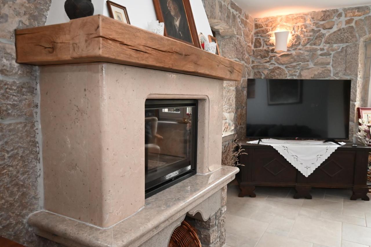 Villa Mavrici, Neighbors Free Buzet Luaran gambar